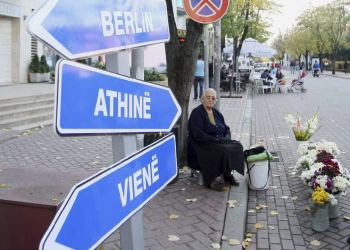 Βρετανία: Γιατί την επιλέγουν οι Αλβανοί μετανάστες και πόσοι έχουν καταφέρει να λάβουν άσυλο;