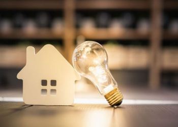 Ενεργειακή κρίση – 7 στους 10 καθυστερούν την πληρωμή των λογαριασμών