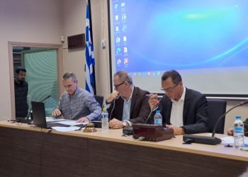 Ζωντανά το Δημοτικό συμβούλιο Κατερίνης με θέμα, μεταξύ άλλων, τον φωτισμό της πόλης