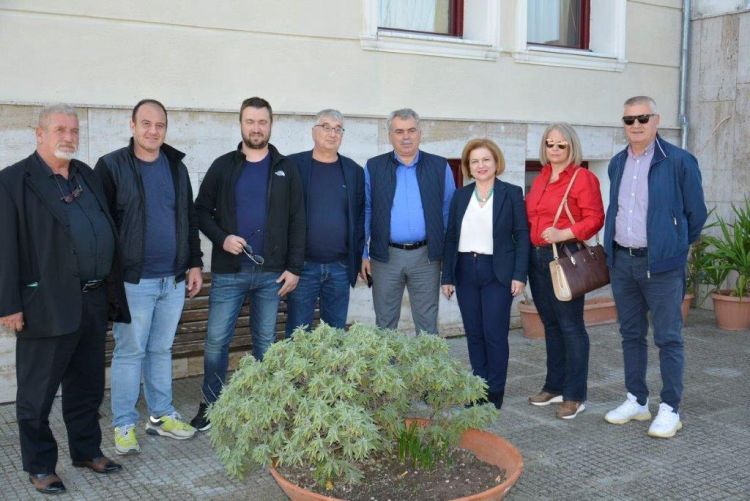 Η Μαρία Μίχου στη συνάντηση του κλιμακίου του ΠΑΣΟΚ ΚΙΝΑΛ με την ΠΕΣΚΟ για το ακτινίδιο