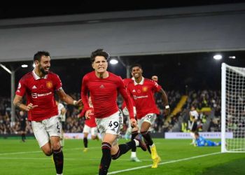 Μάντσεστερ Γιουνάιτεντ: H Apple σκέφτεται να προσφέρει 6,7 δισ. ευρώ για να αγοράσει τους «Κόκκινους Διαβόλους»