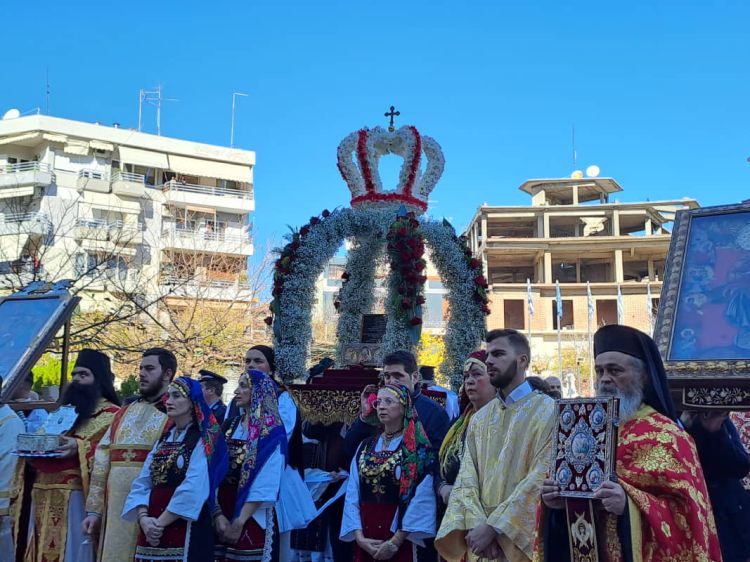 Με λαμπρότητα και συγκίνηση γιορτάστηκε και φέτος η Πολιούχος της πόλης Αγία Αικατερίνη Με λαμπρότητα και συγκίνηση γιορτάστηκε και φέτος η Πολιούχος της πόλης Αγία Αικατερίνη