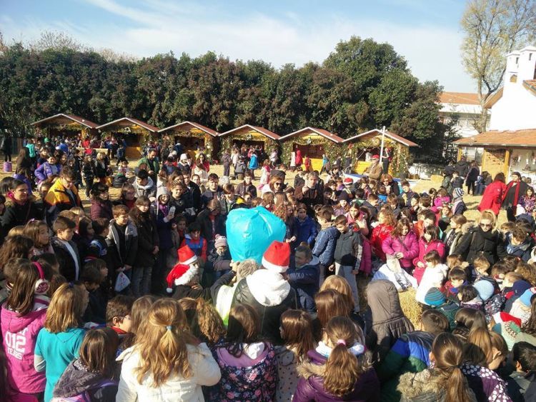 Ξεκίνησε στον Καπνικό Σταθμό η προετοιμασία του Χριστουγεννιάτικου Χωριού Ξεκίνησε στον Καπνικό Σταθμό η προετοιμασία του Χριστουγεννιάτικου Χωριού