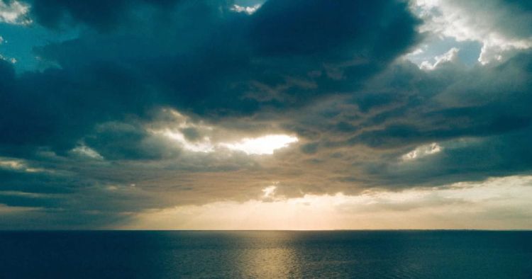 Ο Καιρός σήμερα: Κυριακή με αυξημένες νεφώσεις με τοπικές βροχές Ο Καιρός σήμερα: Κυριακή με αυξημένες νεφώσεις με τοπικές βροχές