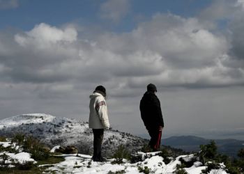 Ο Καιρός σήμερα: Νεφώσεις, με τοπικές βροχές αλλά και χιόνια στα ορεινά
