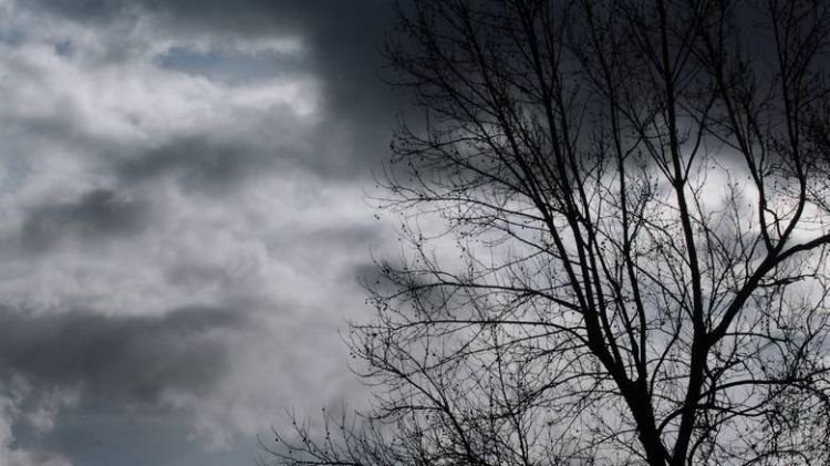 Ο Καιρός σήμερα: Νεφώσεις παροδικά αυξημένες με τοπικές βροχές