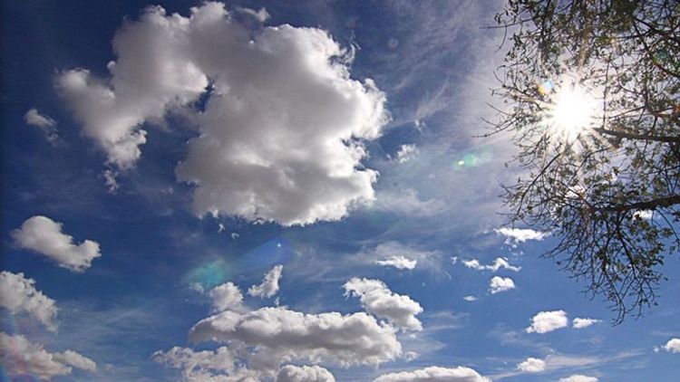 Ο Καιρός σήμερα: Πρώτη του μήνα και γενικά αίθριος ο καιρός με τοπικές νεφώσεις
