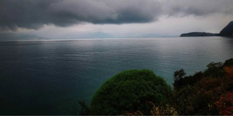 Ο Καιρός σήμερα: Τετάρτη με αυξημένες νεφώσεις με τοπικές βροχές και σποραδικές καταιγίδες