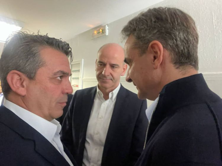 Ο πρωθυπουργός με τον