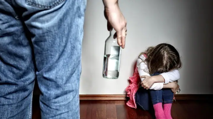 Παγκόσμια ημέρα κατά της Κακοποίησης των Παιδιών: Τα «κλειστά στόματα» που πρέπει να ανοίξουν Παγκόσμια ημέρα κατά της Κακοποίησης των Παιδιών: Τα «κλειστά στόματα» που πρέπει να ανοίξουν