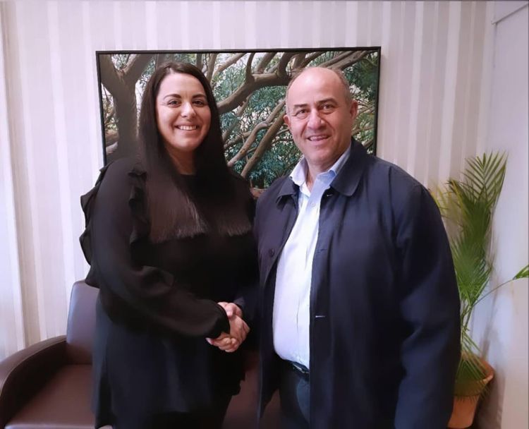 ΣΥΝθεση: Η Βίκυ Μπουζιώτα υποψήφια δημοτική σύμβουλος Δίου Ολύμπου στο πλευρό του Βαγγέλη Γερολιόλιου