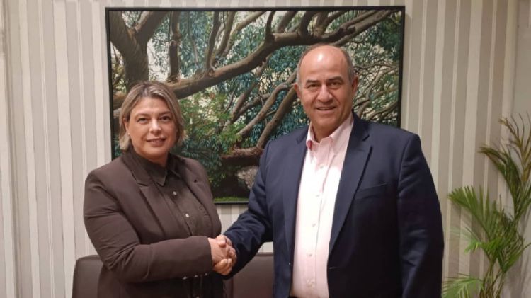 ΣΥΝθεση: Η Ολυμπία Δαδούλη υποψήφια δημοτική σύμβουλος Δίου-Ολύμπου στο πλευρό του Βαγγέλη Γερολιόλιου ΣΥΝθεση: Η Ολυμπία Δαδούλη υποψήφια δημοτική σύμβουλος Δίου Ολύμπου στο πλευρό του Βαγγέλη Γερολιόλιου