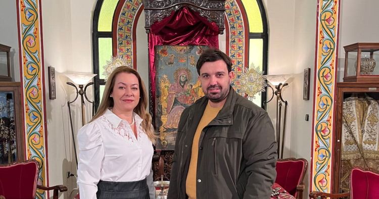 Το Δυναμικό Δίδυμο: Βασίλης Δήμου – Αθηνά Τσικαροπούλου Το Δυναμικό Δίδυμο: Βασίλης Δήμου – Αθηνά Τσικαροπούλου