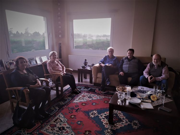 Το «Λίκνο των Μουσών» με κορυφαίους εκπροσώπους του Ιδρύματος «Μιχάλης Κακογιάννης» Το «Λίκνο Μουσών» με κορυφαίους εκπροσώπους του Ιδρύματος «Μιχάλης Κακογιάννης»