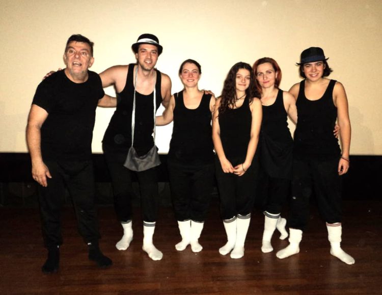 Το 15ο νηπιαγωγείο Κατερίνης γνωρίζει το θέατρο Το 15ο νηπιαγωγείο Κατερίνης γνωρίζει το θέατρο