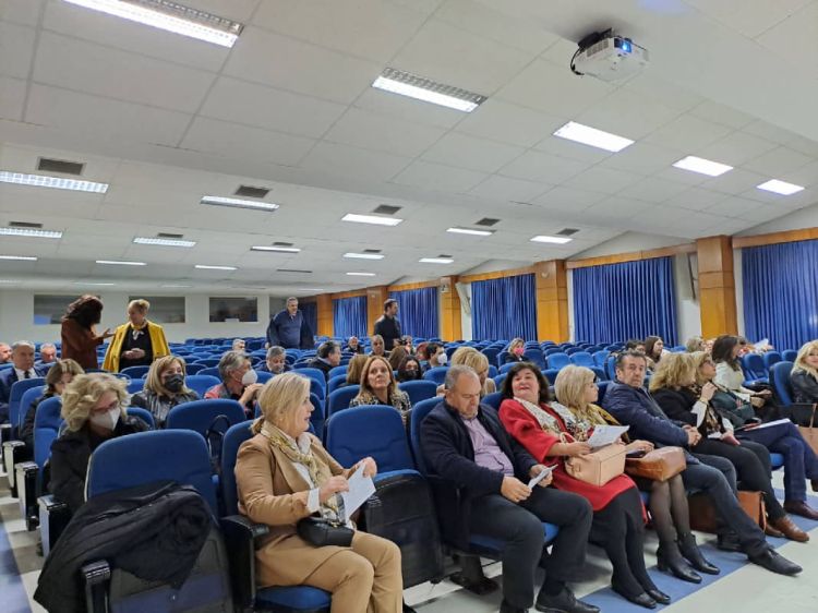 Ψυχοκοινωνική Ενδυνάμωση της Σχολικής Κοινότητας στην Εποχή της Πανδημίας Ψυχοκοινωνική Ενδυνάμωση της Σχολικής Κοινότητας στην Εποχή της Πανδημίας