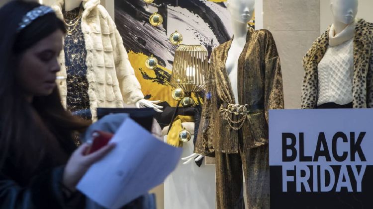 Black Friday: Τι πρέπει να προσέξουν οι καταναλωτές Black Friday: Τι πρέπει να προσέξουν οι καταναλωτές