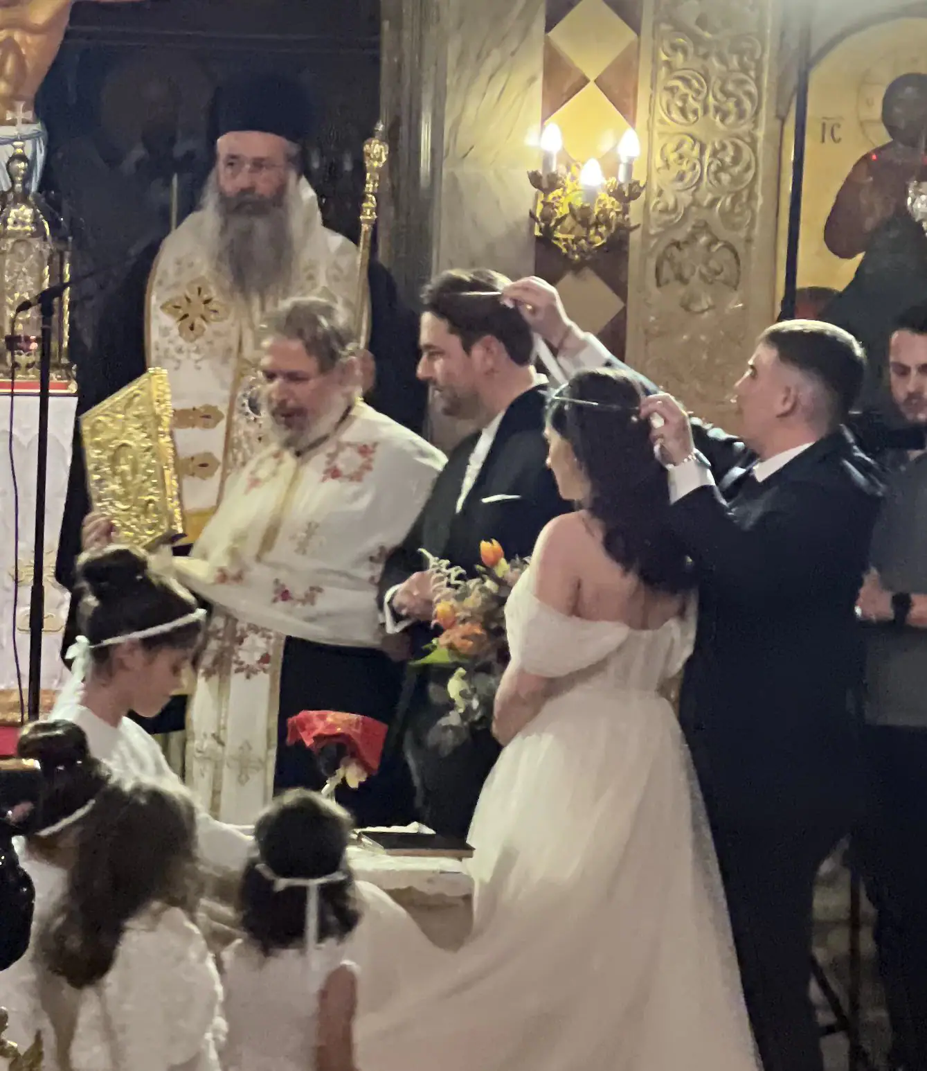 Ένας γάμος και μια βάφτιση συγκέντρωσαν όλο σχεδόν τον πολιτικό κόσμο του Νομού στη Νότια Πιερία Ένας γάμος και μια βάφτιση συγκέντρωσαν όλο σχεδόν τον πολιτικό κόσμο του Νομού στη Νότια Πιερία