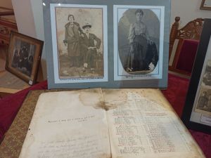 Αικατερίνεια 2022: Έκθεση Κειμηλίων – Μνήμη μου σε λένε Μικρασία – 100 Χρόνια μετά (βίντεο και εικόνες) Αικατερίνεια 2022: Έκθεση Κειμηλίων – Μνήμη μου σε λένε Μικρασία – 100 Χρόνια μετά