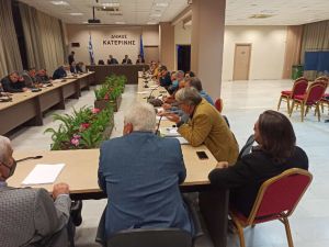Δημοτικό Συμβούλιο Κατερίνης  με ένταση  και αντεγκλήσεις