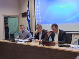 Ζωντανά το Δημοτικό συμβούλιο Κατερίνης με θέμα, μεταξύ άλλων, τον φωτισμό της πόλης