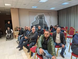 Ζωντανά το Δημοτικό συμβούλιο Κατερίνης με θέμα, μεταξύ άλλων, τον φωτισμό της πόλης