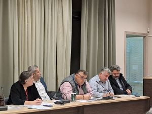 Ζωντανά το Δημοτικό συμβούλιο Κατερίνης με θέμα, μεταξύ άλλων, τον φωτισμό της πόλης