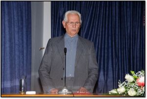 Ιωάννης Χασιώτης: Ένα παγκόσμιο φαινόμενο εκμαθήσεως και από στήθους απαγγελίας ολόκληρης της Καινής Διαθήκης! Ιωάννης Χασιώτης: Ένα παγκόσμιο φαινόμενο εκμαθήσεως και από στήθους απαγγελίας ολόκληρης της Καινής Διαθήκης!