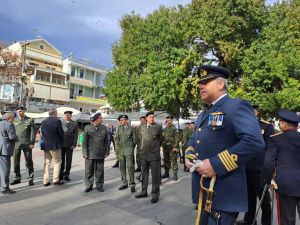Κατερίνη – Εορτασμός της Ημέρας Ενόπλων Δυνάμεων και κατάθεση στεφάνων στην Πλατεία Ελευθερίας