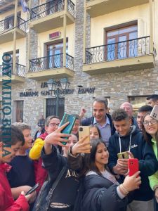 Ο Πρωθυπουργός Κυριάκος Μητσοτάκης στo Κολινδρό Πιερίας (εικόνες + βίντεο)