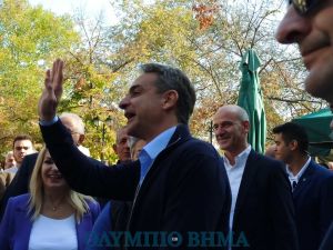Ο Πρωθυπουργός Κυριάκος Μητσοτάκης στo Κολινδρό Πιερίας (εικόνες + βίντεο)