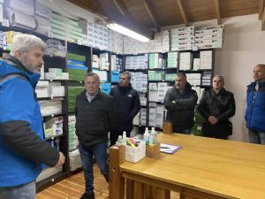 Την έδρα της Εθελοντικής Ομάδας Δράσης στον Καπνικό Σταθμό επισκέφθηκε ο υποψήφιος δήμαρχος Κατερίνης Γιάννης Ντούμος