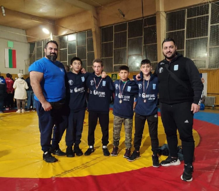 Έλαμψαν τα τρομερά παιδιά του Αρχέλαου Κατερίνης στο Πλέβεν της Βουλγαρίας. 4 συμμετοχές 3 μετάλλια!