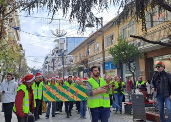 Εθελοντική Ομάδα Δράσης Νομού Πιερίας – Χριστουγεννιάτικα κάλαντα σε πέντε γλώσσες
