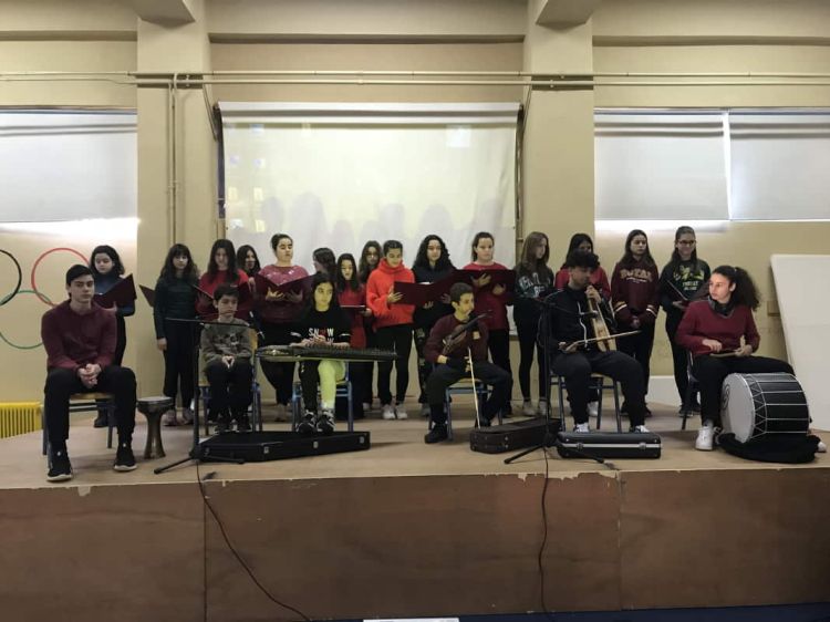 Επίσκεψη του Μητροπολίτη Κίτρους, Κατερίνης και Πλαταμώνος στο 6ο Γυμνάσιο Κατερίνης Επίσκεψη του Μητροπολίτη Κίτρους, Κατερίνης και Πλαταμώνος στο 6ο Γυμνάσιο Κατερίνης