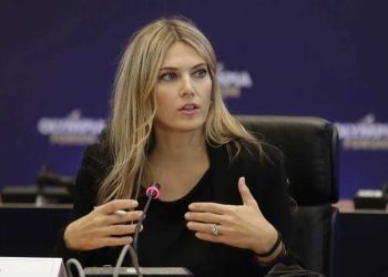 Εύα Καϊλή – Qatar Gate: Της βρήκαν βαλίτσες με μετρητά, ανακρίνεται ο πατέρας της, διανυκτέρευσε σε κελί