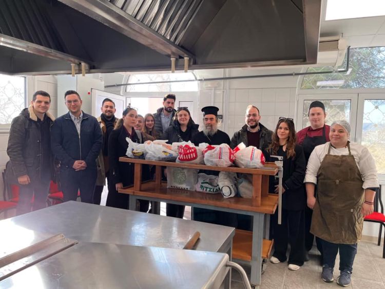 Η ΟΝΝΕΔ Πιερίας στις εγκαταστάσεις των καθημερινών συσσιτίων της Ιεράς Μητρόπολης, «Άρτος ο Επιούσιος»