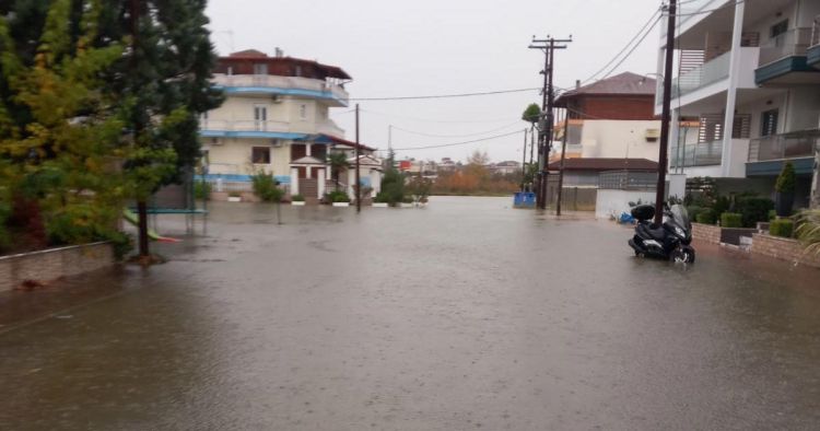 Κακοκαιρία ARIEL στην Πιερία: Αίτημα από τον Δήμο Κατερίνης να κηρυχθεί ο νομός σε κατάσταση έκτακτης ανάγκης (Εικόνες) Κακοκαιρία Ariel στην Πιερία: Αίτημα από τον Δήμο Κατερίνης να κηρυχθεί ο νομός σε κατάσταση έκτακτης ανάγκης (Εικόνες)