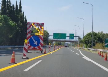 Κλειστό τμήμα της ΠΑΘΕ στο ύψος της Κατερίνης, λόγω βλάβης σε φορτηγό
