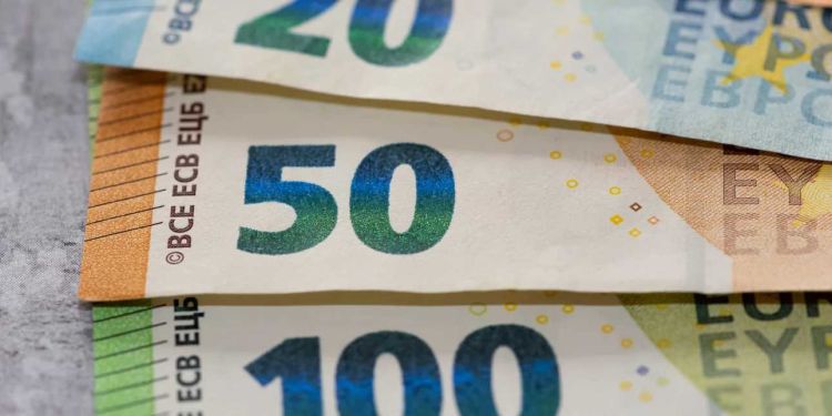 Ξεκινούν διαγραφές οφειλών από τον νόμο Κατσέλη Τι θα γίνει με όσους τήρησαν τη ρύθμιση, πώς αναβιώνουν οφειλές