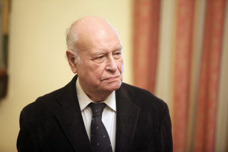 Πέθανε ο Γιάννης Διακογιάννης