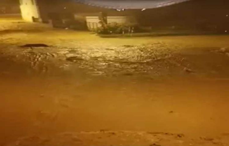 Πλαταμώνας Πιερίας: «Κόπηκε» στα δύο το οδόστρωμα από την κακοκαιρία ΑΡΙΕΛ (βίντεο) Πλαταμώνας Πιερίας: «Κόπηκε» στα δύο το οδόστρωμα από την κακοκαιρία ΑΡΙΕΛ