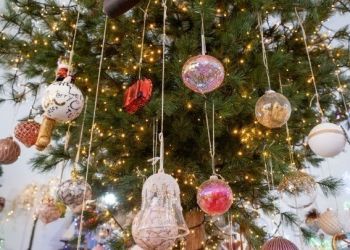 Συγκρατημένοι στις αγορές τους οι καταναλωτές – «Ανάσα» από το εορταστικό καλάθι του νοικοκυριού