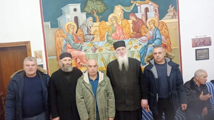 Συζήτησαν και αντάλλαξαν ευχές για το νέο έτος Συζήτησαν και αντάλλαξαν ευχές για το νέο έτος