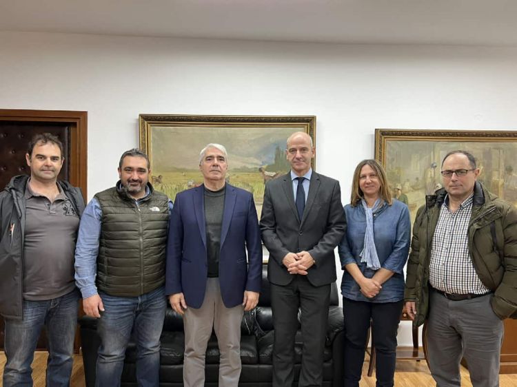 Συνάντηση εργασίας του Μελισσοκομικού Συλλόγου Πιερίας στο ΥΠΑΑΤ με τον υφυπουργό Σ. Κεδίκογλου.