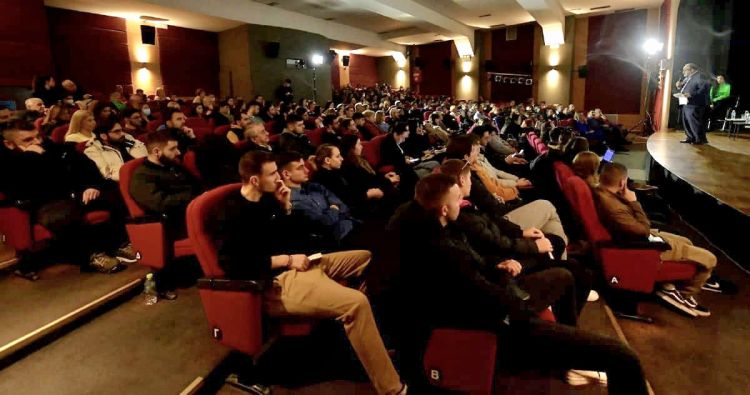 «Το μέλλον της εργασίας» και η επιβίωση στον 21ο αιώνα στο workshop του βουλευτή Πιερίας Φώντα Μπαραλιάκου «Το μέλλον της εργασίας» και η επιβίωση στον 21ο αιώνα στο Workshop του βουλευτή Πιερίας Φώντα Μπαραλιάκου