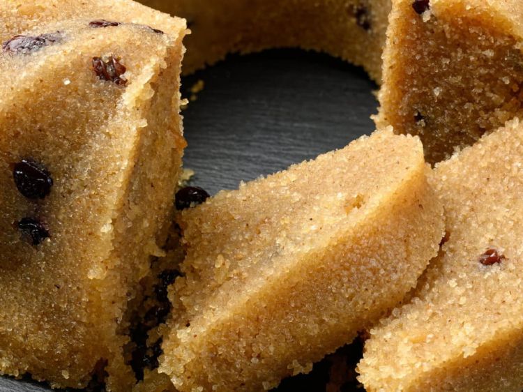 Χαλβάς με σιμιγδάλι και πορτοκάλι Χαλβάς με σιμιγδάλι και πορτοκάλι