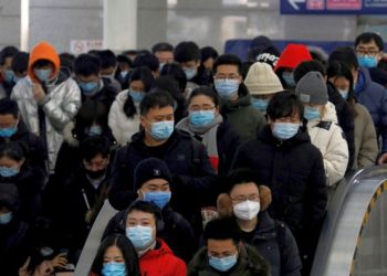 Bloomberg: Σαρώνει την Κίνα ο κορωνοϊός – 37 εκατομμύρια μολύνσεις σε μία ημέρα
