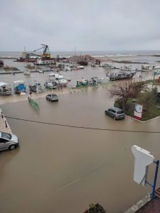 H Πιερία σε κατάσταση έκτακτης ανάγκης – Φωτογραφίες από Παραλία Κατερίνης