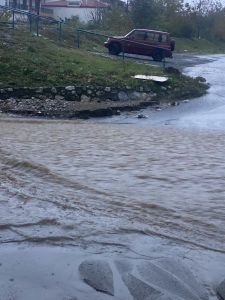 H Πυροσβεστική Υπηρεσία «παλεύει» με την κακοκαιρία ΑΡΙΕΛ